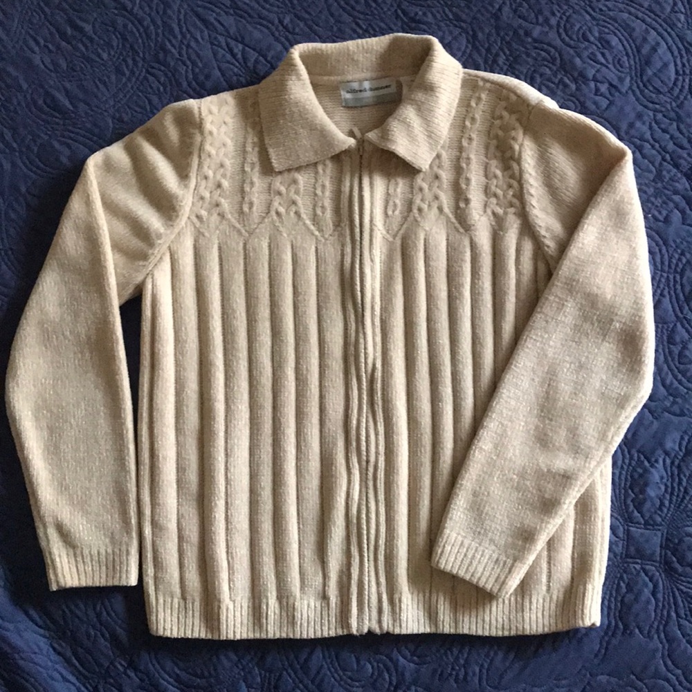 Ladies Sweater